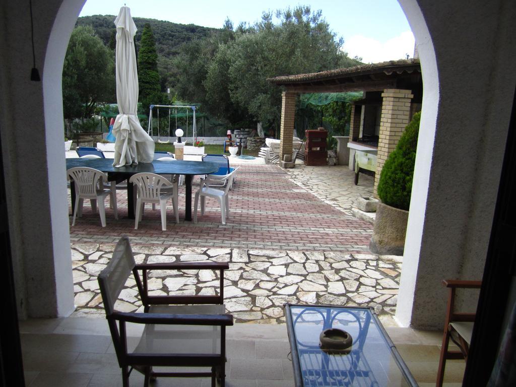 Villa Mike 105 Liapades Oda fotoğraf